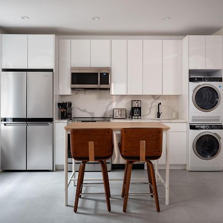 Three Bedroom Brooklynite Suite! New York Eksteriør bilde
